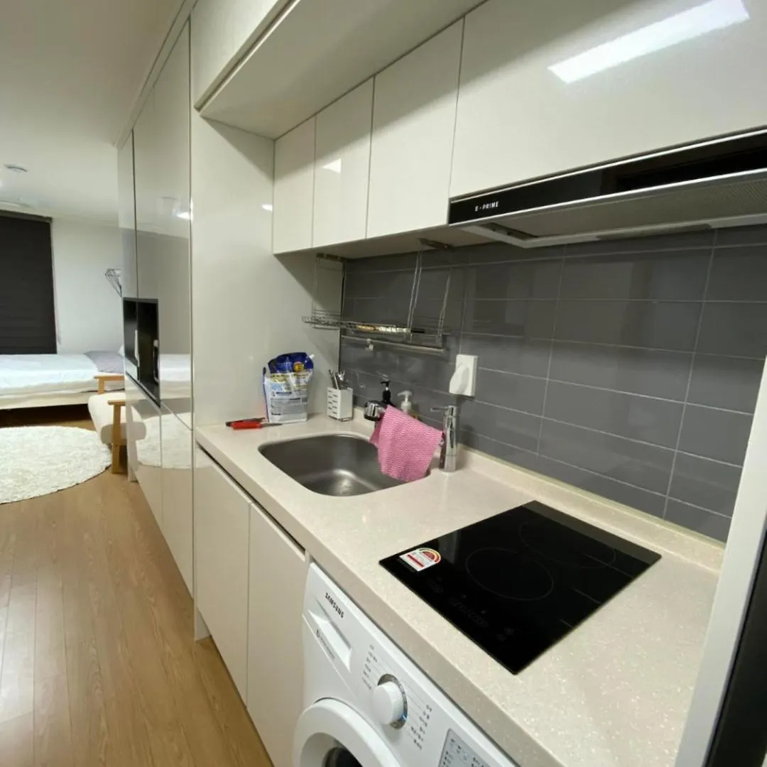 Gangnam Station 3 Minutes Comfortable Officetel #Plastic Surgery #Business Trip #Convenient Transportation